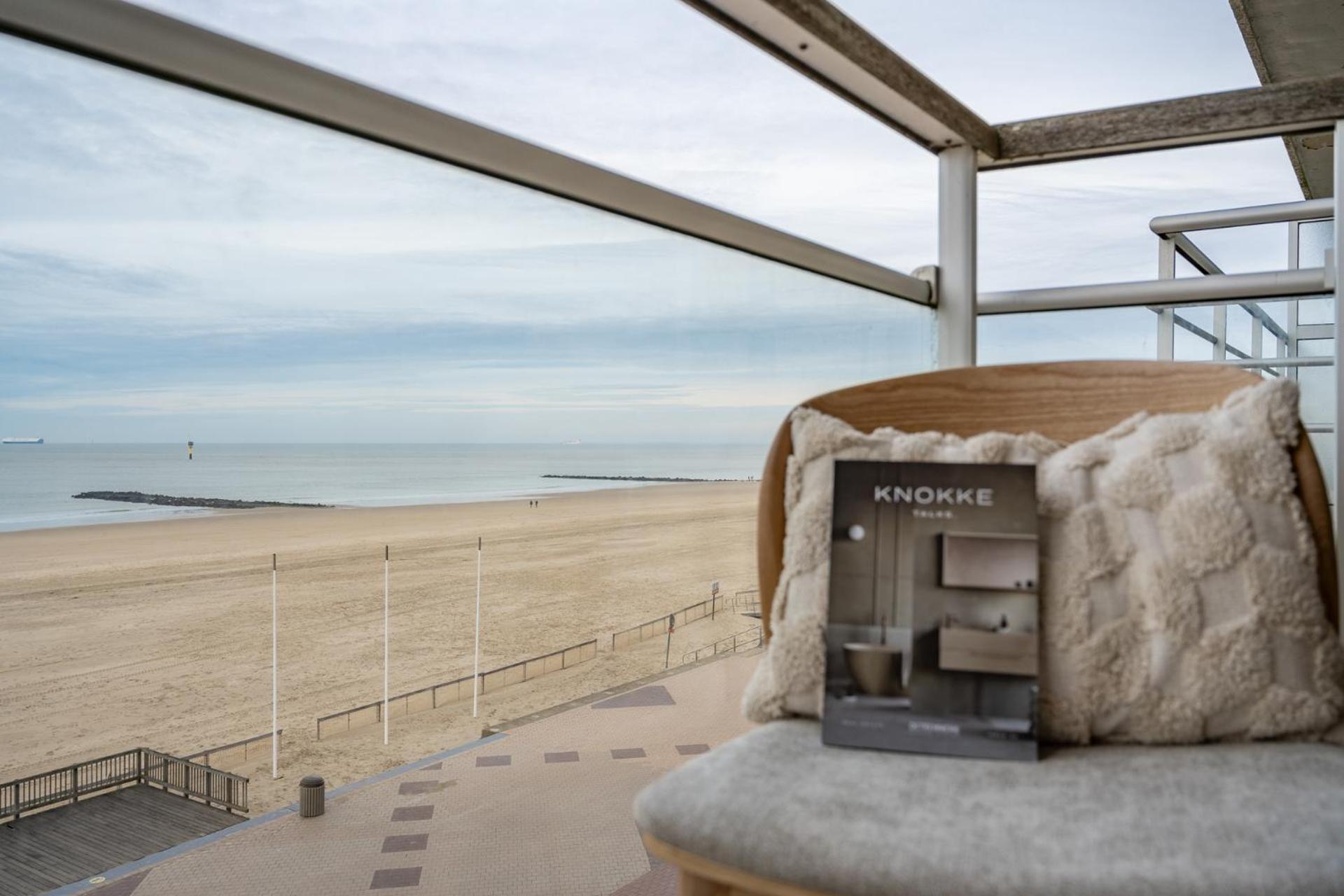 Appartementen Op De Zeedijk In Knokke Op De 3E En 4E Verdieping Van Logie Marie Zewnętrze zdjęcie